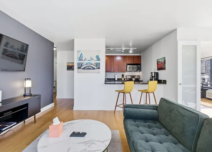2bd River North Million Dollar Views! Parking Incl Apartamento